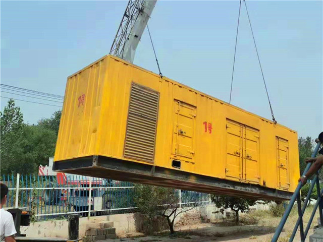 东兰300KW柴油发电机组油耗是多少？