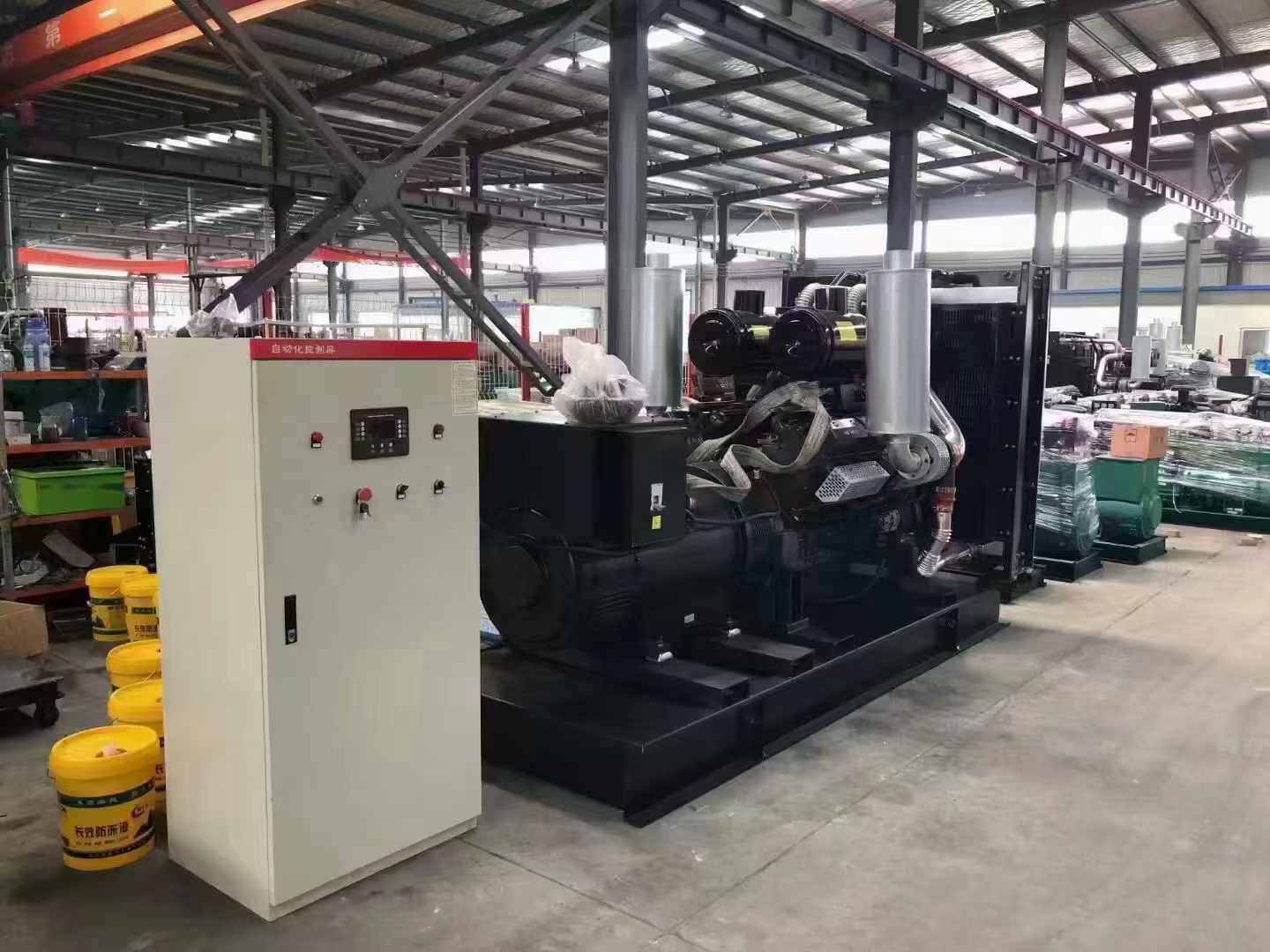 东兰柴油发电机运行时的噪音和振动水平如何？