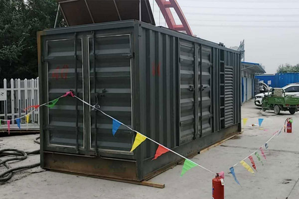 东兰发电机租赁空气滤清器多久更换一次？