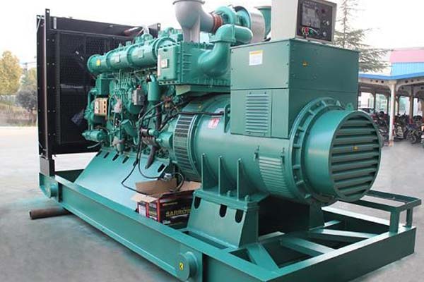 东兰工厂发电机应急发电中如何优化燃油储备管理？